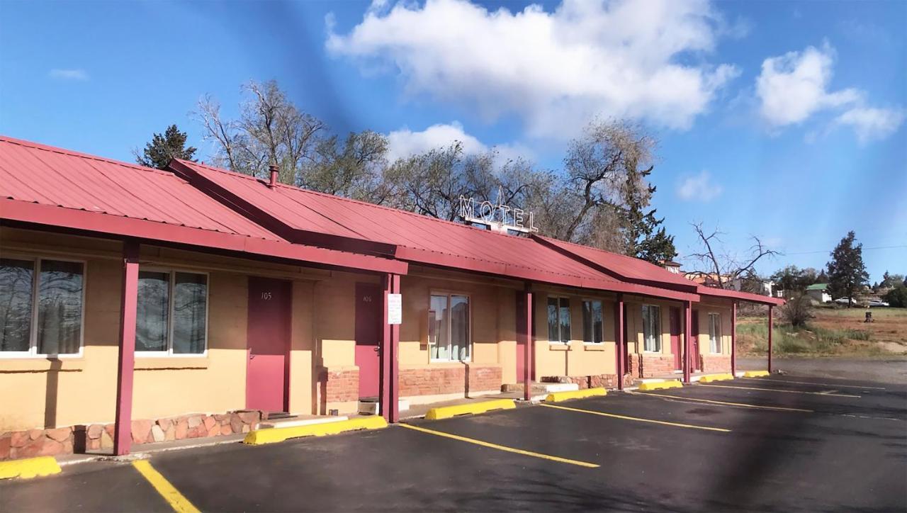 Juniper Motel מדרס מראה חיצוני תמונה